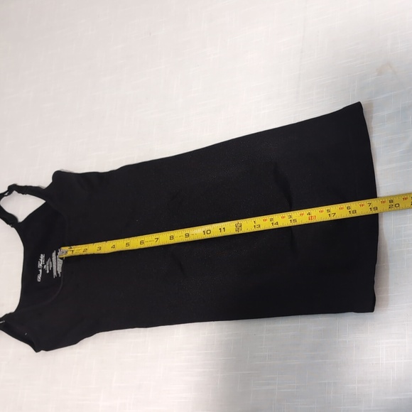Black Fuchsia shapewear tank top black, size medium - Picture 5 of 8